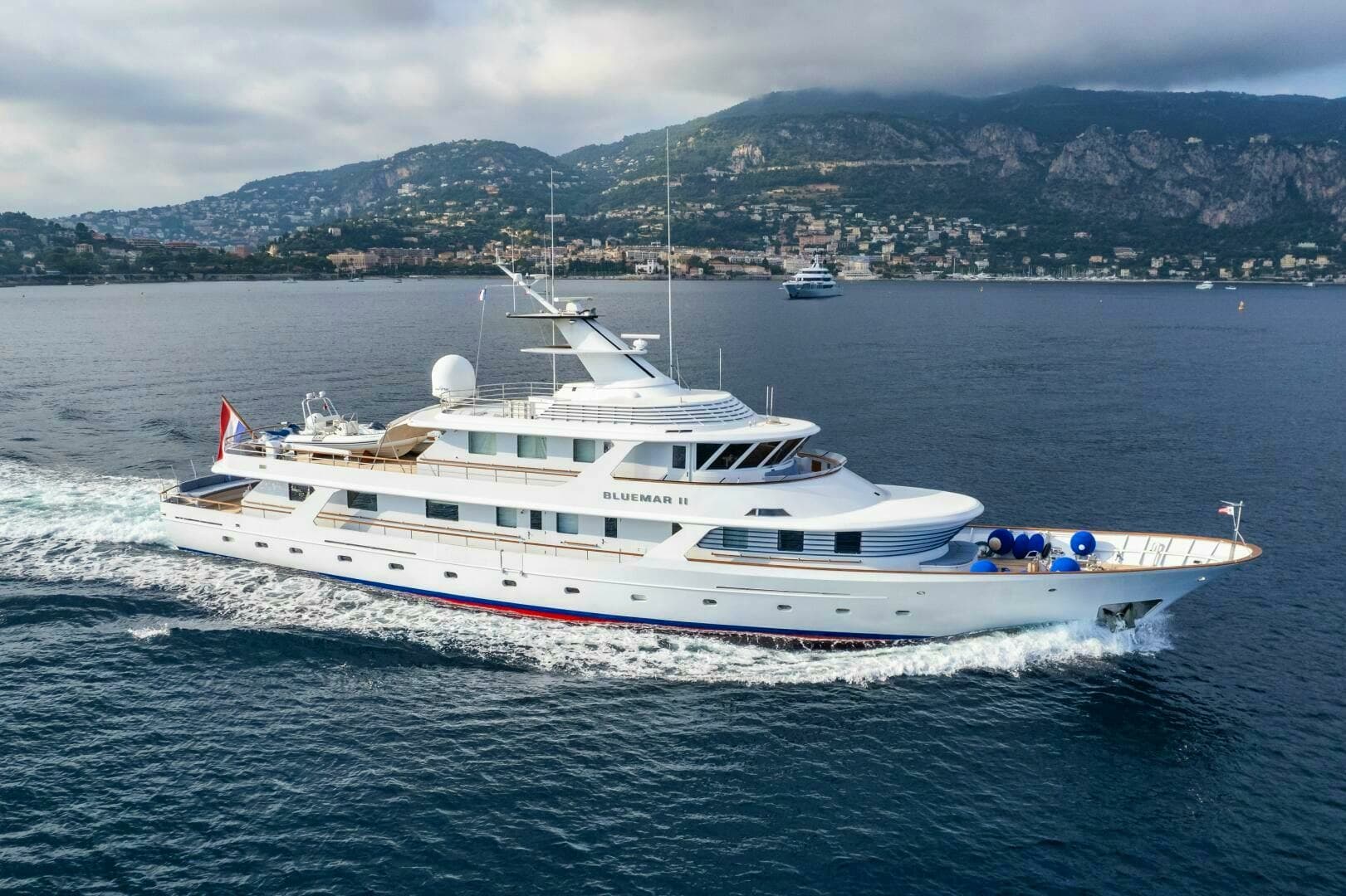 Feadship Custom — Bluemar Ii