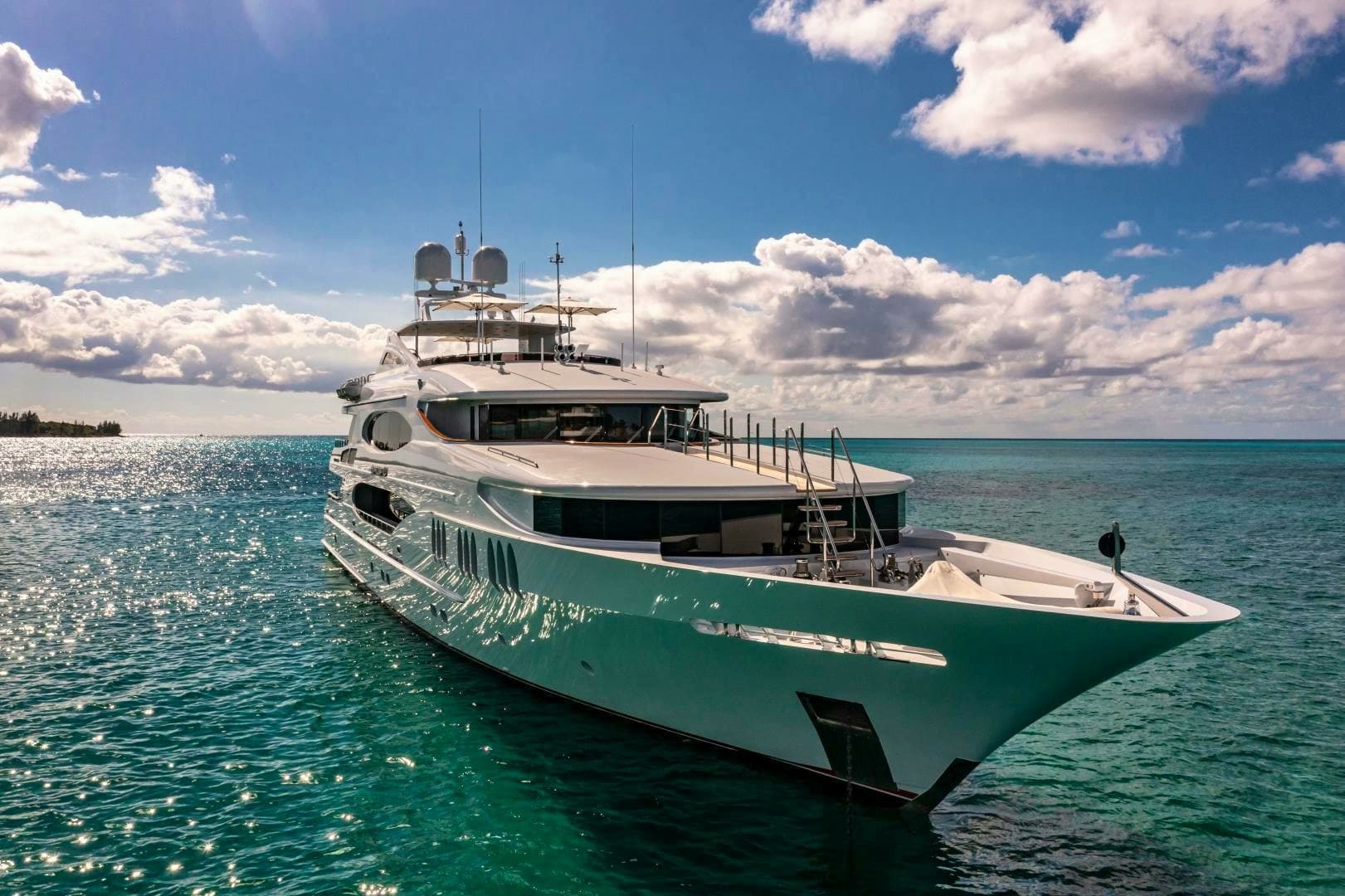 164' Trinity Yachts 2011 — view 5