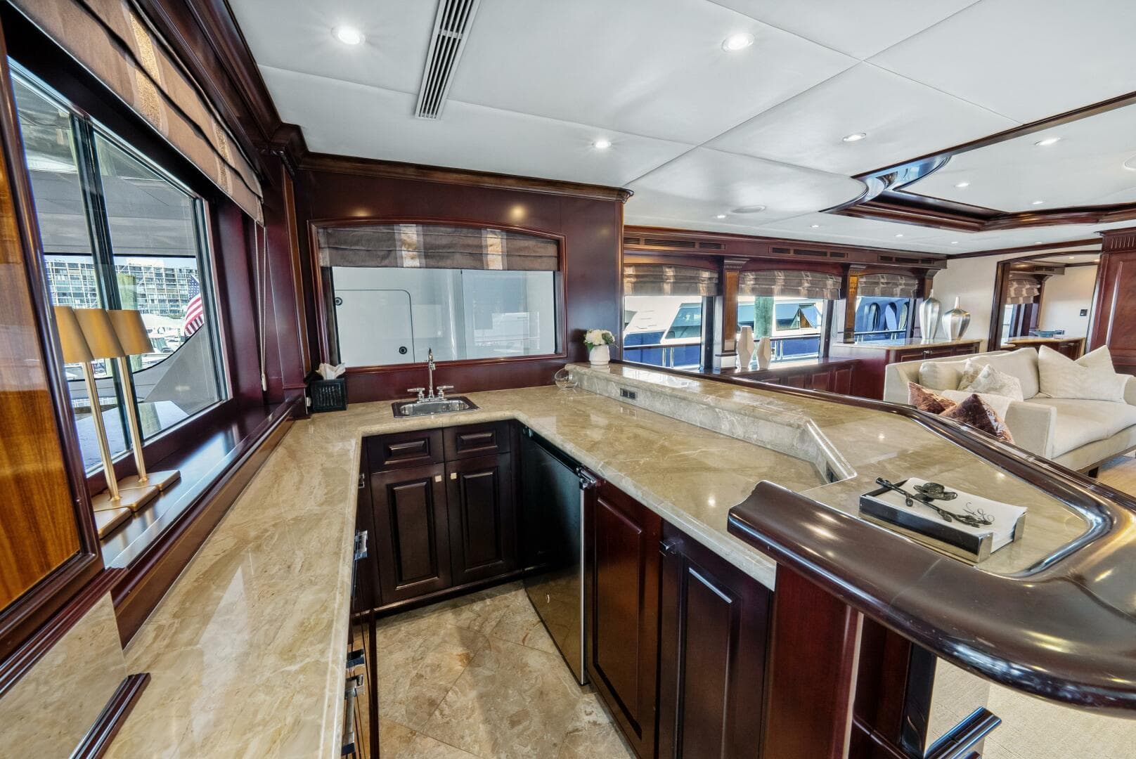 157' Trinity Yachts 2005 — view 5