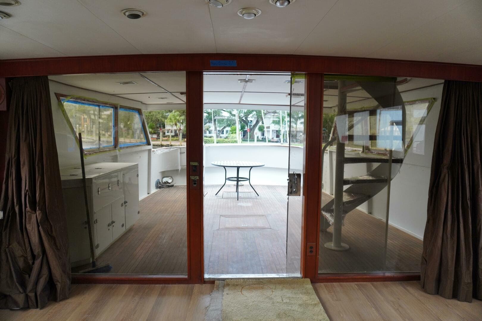 101' Broward 1984 — view 5