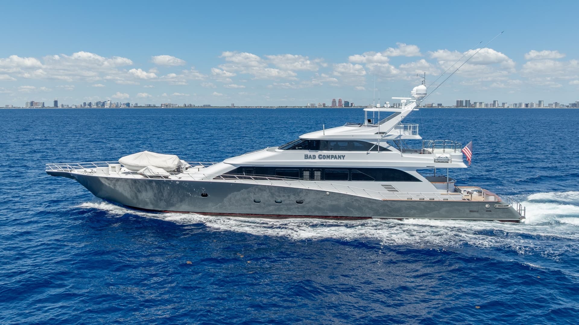 144' Trinity Yachts 1998 — view 3