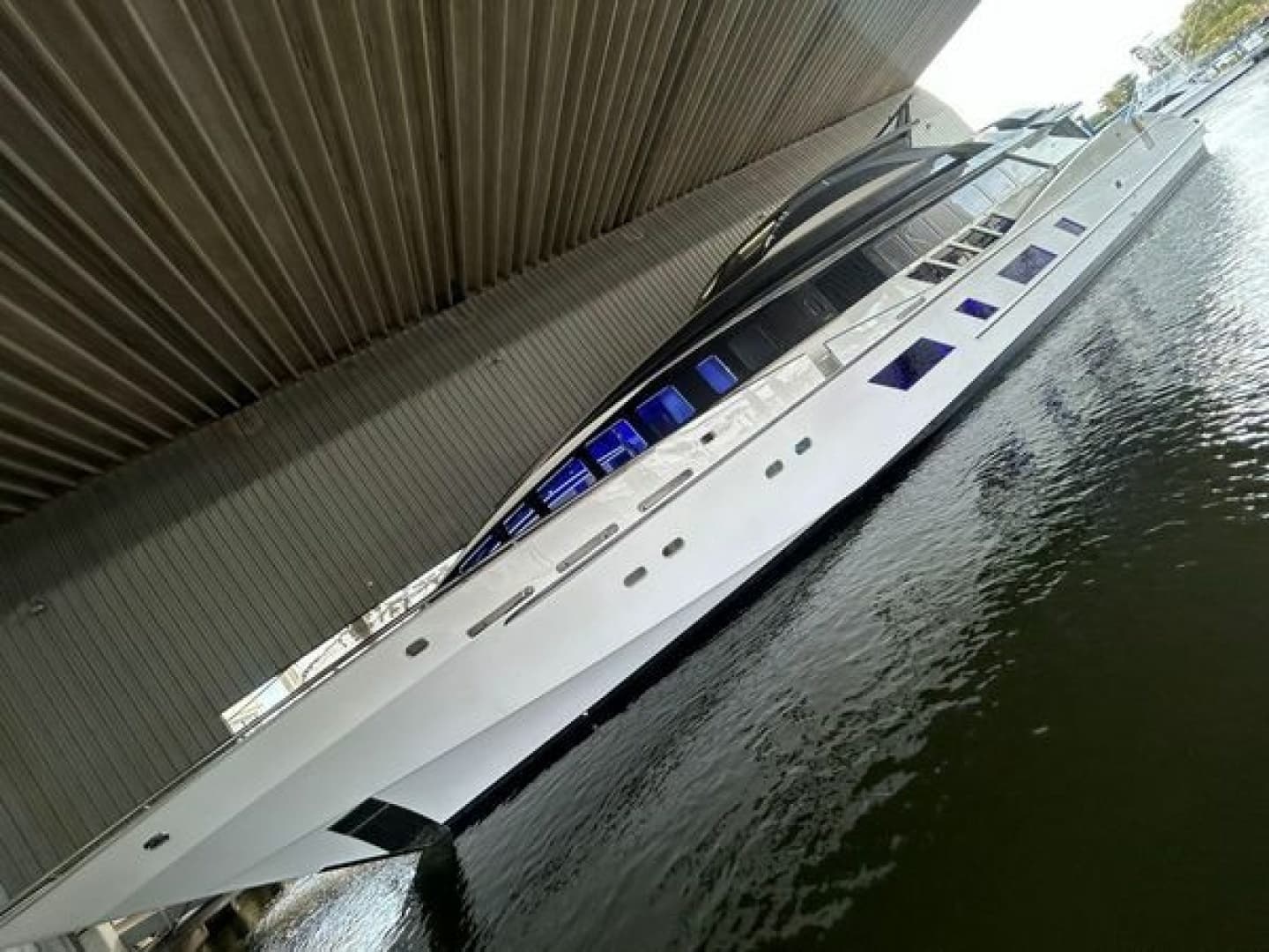 141' Heesen Yachts 1992 — view 3